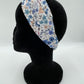 Bandeau turban - Fleurs bleues sur fond blanc