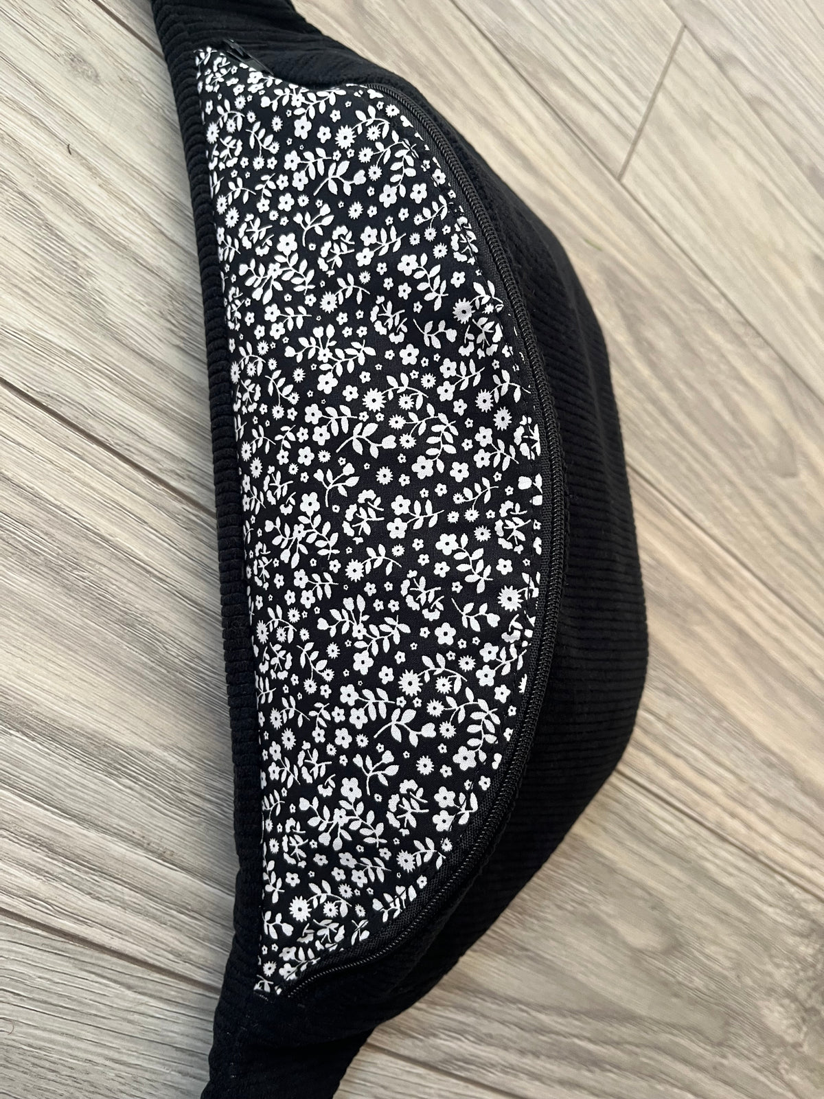Sac banane adulte - Fleurs NB Velours